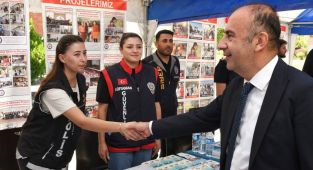 Adıyaman İl Emniyet Müdürlüğü’nden üniversite öğrencilerine yönelik bilgilendirme standı
