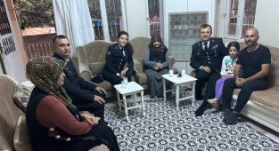 Adıyaman il jandarma komutanlığı şehit ailelerini ziyaret ediyor