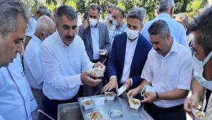 Adıyaman MÜSİAD’dan aşure ikramı