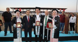 Adıyaman Üniversitesinde mezuniyet coşkusu yaşandı
