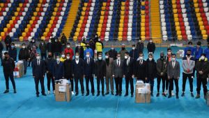 Adıyaman Valiliği'nden amatör spor kulüplerine malzeme desteği