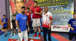 Adıyamanlı güreşçiler Türkiye Şampiyonası’nda başarıya koştu