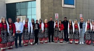 Adıyamanlı halk oyunları ekibi Türkiye finallerine yükseldi
