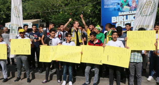 Adıyamanlı Taraftarlardan Çocuk Tacizleri Tepkisi