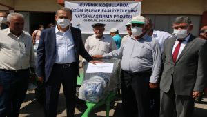Adıyamanlı üzüm üreticilerine makine desteği - Videolu Haber