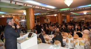 Adıyamanlılar Vakfı’nın geleneksel iftar programına yoğun katılım