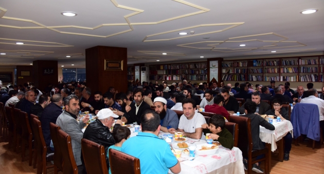 Adıyamanlılar Vakfı’nın “Gönül Sofrası”na Rekor Katılım