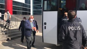 Adliye içinde çıkan kavgada 13 kişi gözaltına alındı - Videolu Haber