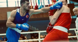 ADYÜ öğrencisi Emrah Yaşar Avrupa Boks Şampiyonu oldu