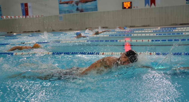 ADYÜ Yarı Olimpik Yüzme Havuzu Açıldı