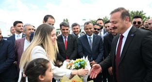 Ağıralioğlu Nevşehir’den seslendi: ‘Siz kimsiniz ki millet sizden korkuyor?’