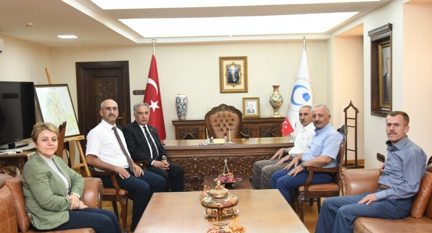 AK Parti Adıyaman Milletvekili Taş Rektör Turgut’u Ziyaret Etti