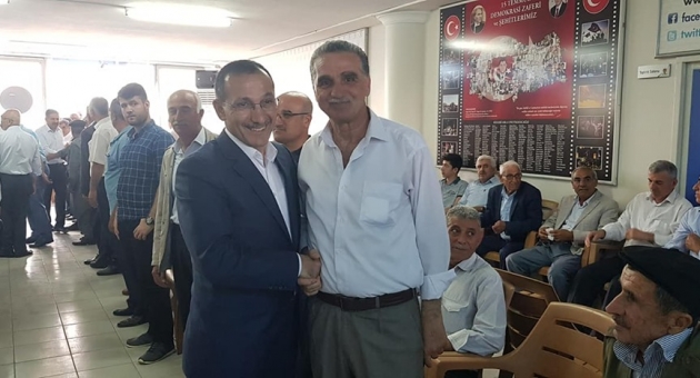 AK Parti'de Bayramlaşma Töreni
