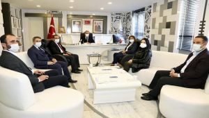 AK Parti Kadın Kolları Genel Başkan Yardımcısı Ekinci’den, Başkan Kılınç’a ziyaret