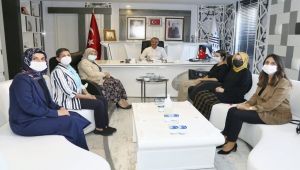 AK Parti Kadın Kolları MKYK üyelerinden Başkan Kılınç’a ziyaret
