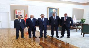 AK Parti Milletvekillerinden Bakan Koca'ya 'Ortak' talep