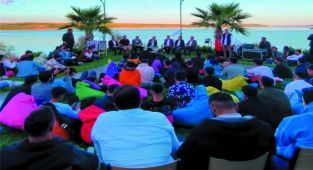AK Partili heyet gençlerin sorun ve taleplerini dinledi