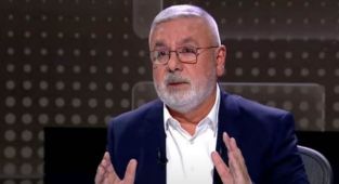 AK Partili Mehmet Metiner'den medya eleştirisi: 'Yalaka Detayı' dikkat çekti