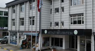 Akyazı Belediyesi’nde görev dağılımı belli oldu