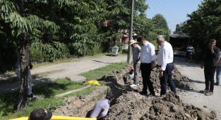 Akyazı’da mahalleler doğalgazla buluşuyor