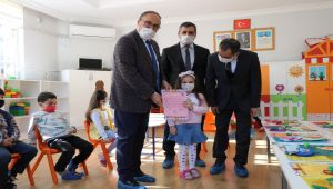 Alagöz, Nene Hatun Anaokulu öğrencilerine karnelerini dağıttı