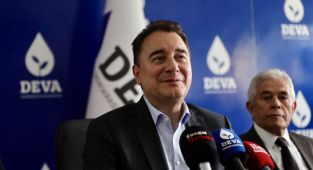 Ali Babacan: ‘Orta Doğu’nun geleceği savaşla değil, barışla inşa edilebilir’