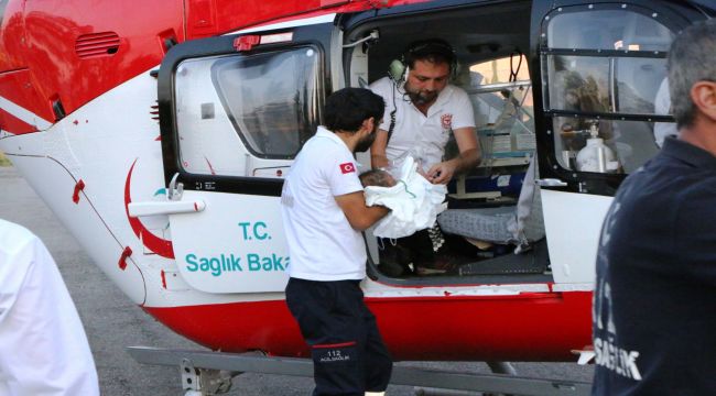 Ambulans Helikopter, Kronik Hasta Bebek İçin Havalandı - Videolu Haber