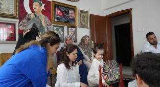 Anahtar Parti’den Anneler Günü’nde şehit annelerine vefa ziyareti