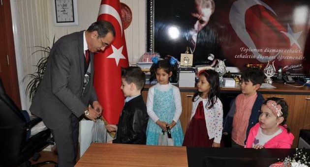 Anaokulu Öğrencilerinden Özdemir’e Ziyaret
