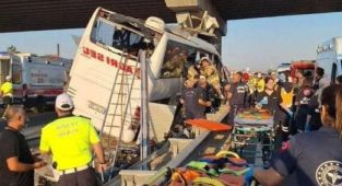 Ankara Polatlı'da feci otobüs kazası: 9 ölü, 26 yaralı