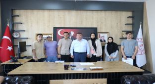 Aşcı, öğrenci ve okul müdürlerini kabul etti