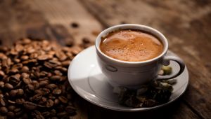 Aşırı Kahve Ve Çay Kemik Erimesi Riskini Artırıyor
