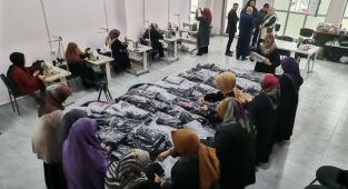 Atölyelerde üretilen kışlık giyecekler Gazzeli mazlumlara gönderilecek
