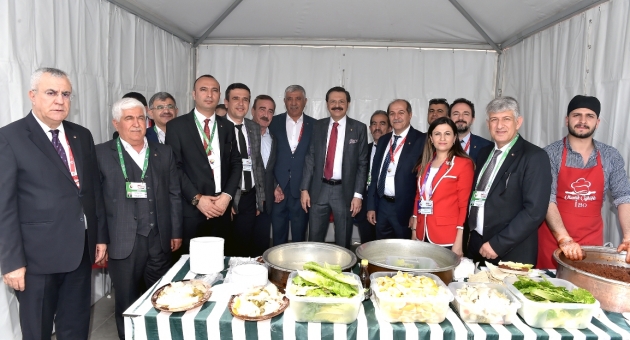 ATSO, TOBB’un 75. Genel Kurulunda Adıyaman Çiğköftesini Tanıttı