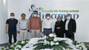 Avrupa El Ele Vakfı’ndan Hayır Çarşısı’na ayakkabı desteği