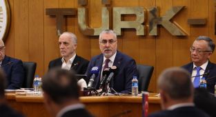 Bakan Işıkhan'dan 1 Mayıs açıklaması: ‘Kitlesel kutlama inadı’
