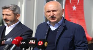 Bakan Karaismailoğlu: 6,6 olmak üzere 13 bin artçı depremle sarsıldık