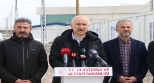 Bakan Karaismailoğlu: Adıyaman'da 264 bin depremzedeye geçici barınma sağlanıyor