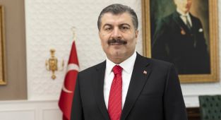 Bakan Koca'dan Diyarbakır'daki yangında hayatını kaybedenler için mesaj