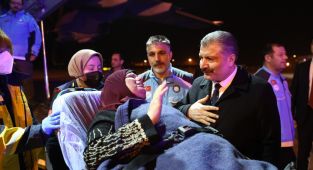 Bakan Koca: Gazze'den 114 hasta getirildi İki hastamızı maalesef kaybettik