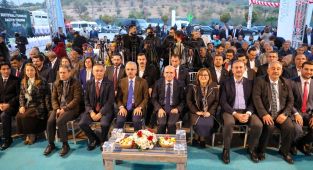 Bakan Şimşek ve Uraloğlu’nun katılımıyla mazot ve tohum dağıtım töreni düzenlendi