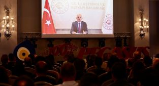 Bakan Uraloğlu: 8,6 triyon dolar ticaret hacmi bulunan 67 ülkenin merkezindeyiz