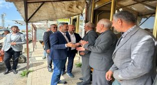 Başkan Ahmet Aydın ve milletvekilleri sahada