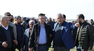 Başkan Albayrak, mera ve hayvancılık için sahada