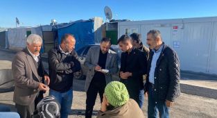 Başkan Doğan, Konteyner Kentlerdeki sorunlara dikkat çekmek için sahaya indi