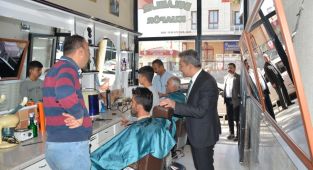 Başkan Emre'den esnaf ziyareti-beklesin