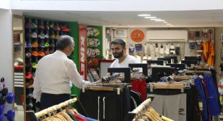 Başkan Kılınç Gölbaşı Caddesi Esnafını Ziyaret Etti