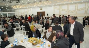 Başkan Kılınç'tan Belediye personeline iftar yemeği