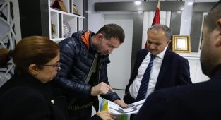 Başkan Kılınç, Vatandaşları dinliyor