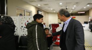 Başkan Kılınç, yılın ilk saatlerinde hasta ve yakınlarını ziyaret etti
